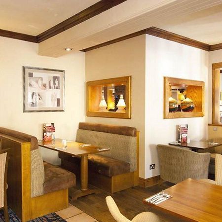 Premier Inn Huddersfield Central Esterno foto